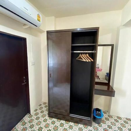 Ratanawong Place 823 방콕 외부 사진