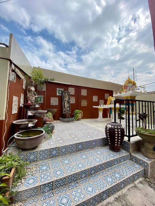 Ratanawong Place 823 방콕 외부 사진