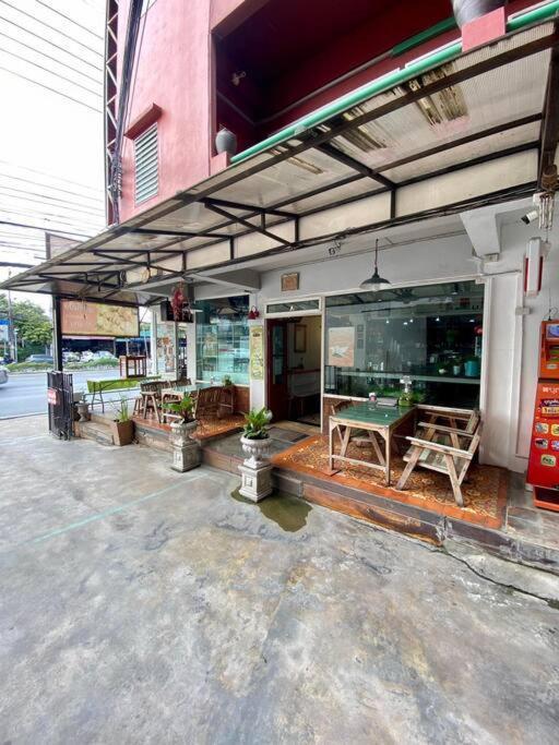 Ratanawong Place 823 방콕 외부 사진
