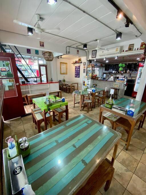 Ratanawong Place 823 방콕 외부 사진